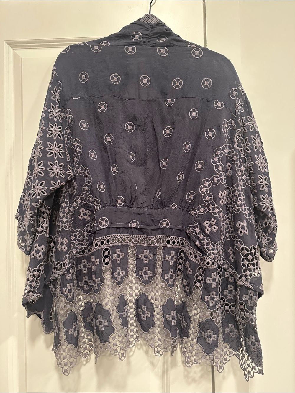 Johnny Was Embroidered Eyelet Open Front Kimono Jacket Gray Blue Size Small - Picture 5 of 12